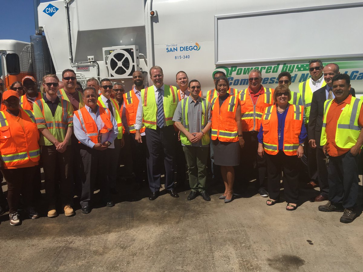 Insight_Fuel's tweet image. City of San Diego makes progress on major plans for #CNG truck #fleet - 
hubs.ly/H07qtTs0 #naturalgas hubs.ly/H07qtTx0