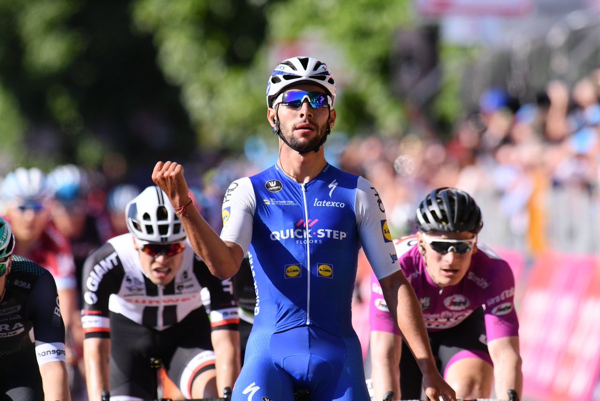 giroditalia's tweet photo. Gaviria: "Un esprint bastante bueno, equipo perfecto, atacamos en el momento mas indicado, habia vento de cara. Pero conseguimos el triunfo" https://t.co/oAeputxXVq