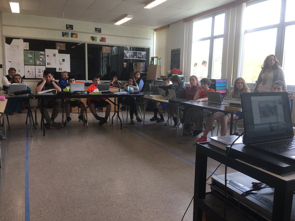 MrsJGotTech's tweet photo. Thank you Lt Col Panzera @109thAW chating with 7th gr reading about Antartica @ProctorPhantoms @Rodolfy_PHS #vted #chatexperts #connections https://t.co/bFo7InJAsF