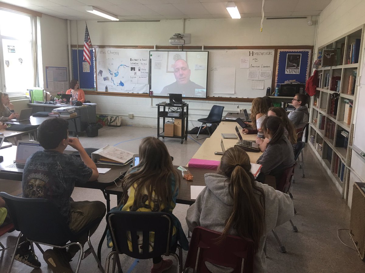 MrsJGotTech's tweet photo. Thank you Lt Col Panzera @109thAW chating with 7th gr reading about Antartica @ProctorPhantoms @Rodolfy_PHS #vted #chatexperts #connections https://t.co/bFo7InJAsF