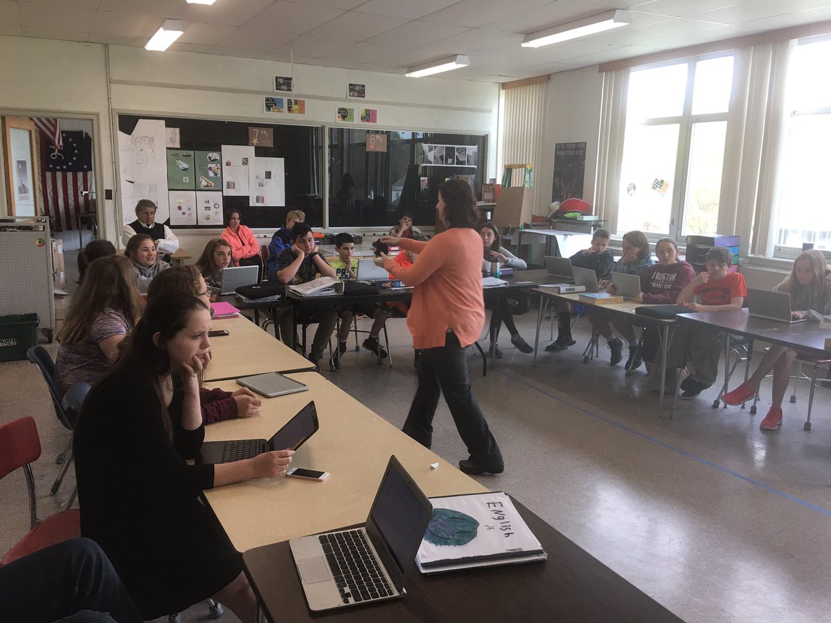 MrsJGotTech's tweet photo. Thank you Lt Col Panzera @109thAW chating with 7th gr reading about Antartica @ProctorPhantoms @Rodolfy_PHS #vted #chatexperts #connections https://t.co/bFo7InJAsF