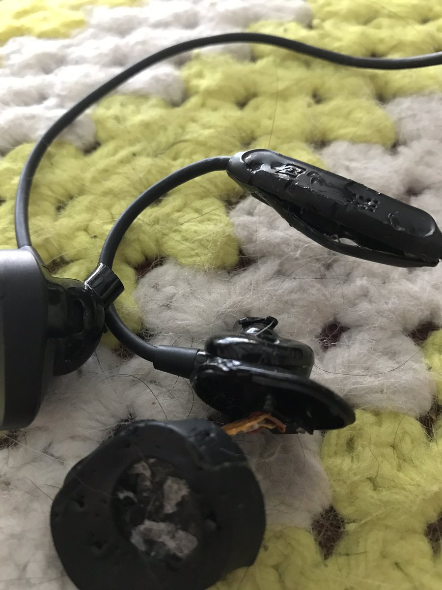 .<a href="/Bose/">Bose</a> Unfortunately, Humphrey is responsible for this! These were the best for running! I know it's a long shot, but can anything be done?
