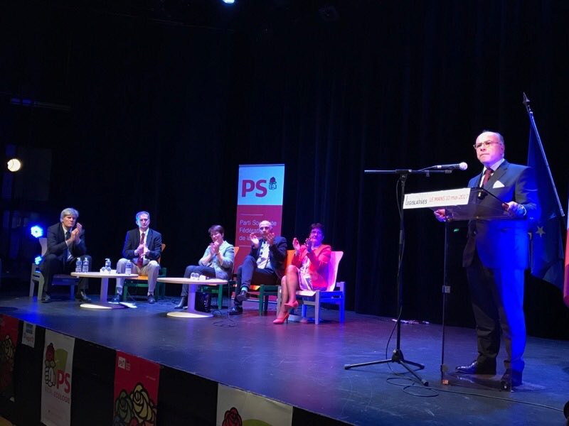 PSSarthe's tweet photo. .@BCazeneuve "La Gauche n'est jamais plus forte et plus belle que lorsqu'elle va confronter ses idéaux à la réalité du pays" #LegPS72 https://t.co/pfFSOBRQ4r