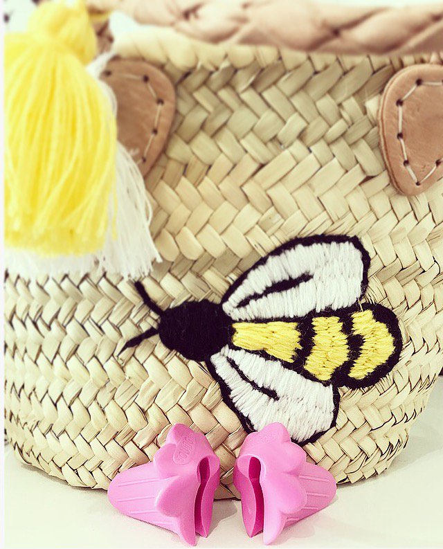 TeamSquidger's tweet photo. We're busy bees today at #Squidger HQ - flying around &amp; letting people know how they can #getmoreout #beautytips #savethebees #beautygadget https://t.co/eLsE5u6unl