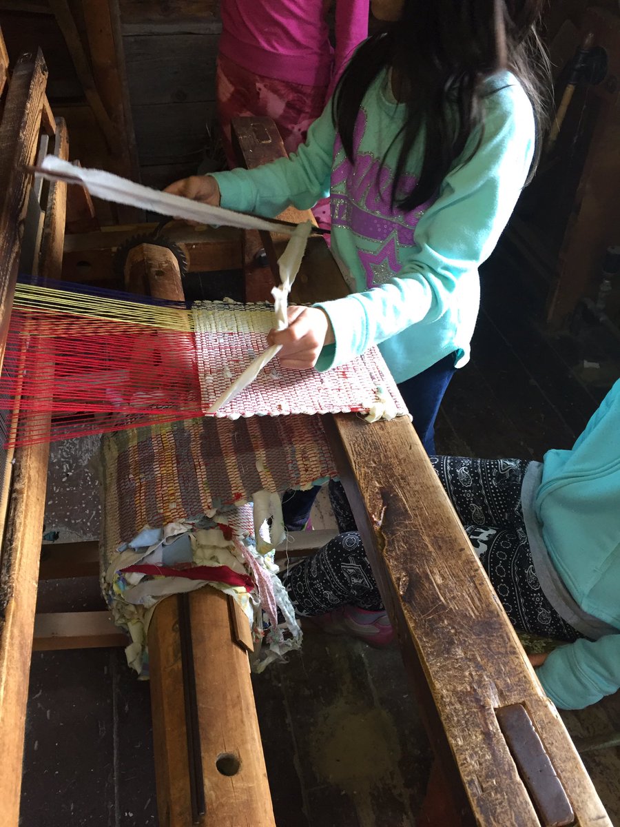 MrsStambolich's tweet photo. Our #rm131 adventure into learning about Early Settlers goes "real world" circa 1840-1860 #BlackcreekPioneerVillage https://t.co/pwl7you76Q
