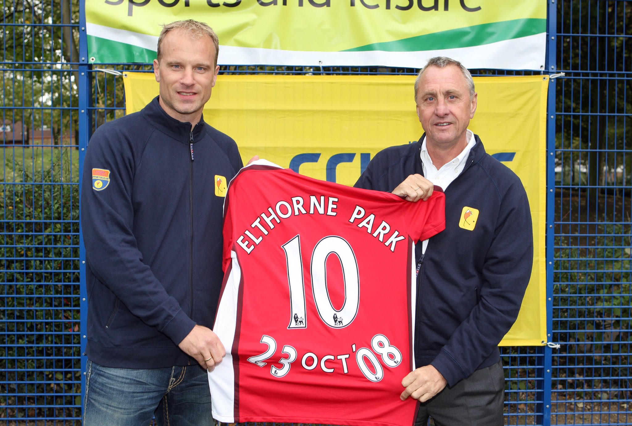  Happy birthday to one of the greatest ever, Dennis Bergkamp 