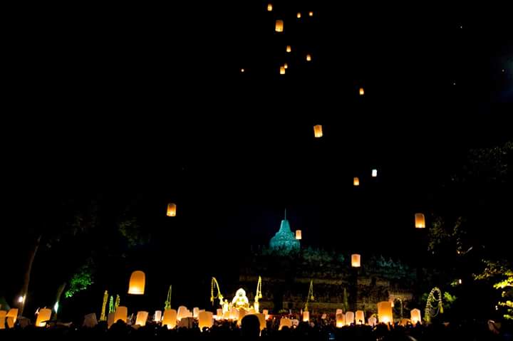 Selamat Hari Raya #Waisak2017 / 2561 B.

Semoga kedamaian menyelimuti Nusantara 🙏 via <a href="/BorobudurPark/">TWC BOROBUDUR</a>