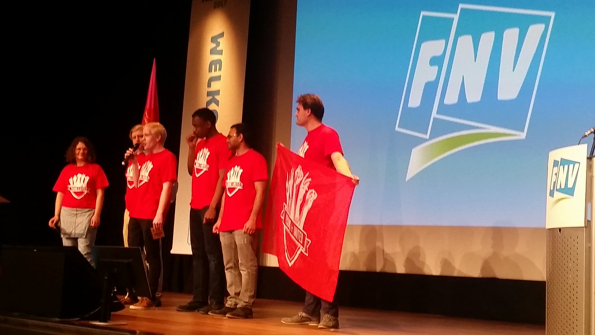 EPSUnions's tweet photo. . @FnvJong young and United. Actions #solidarity, fighting flexibility, precarious work. What the flex! #fnvcongres #back2ourfuture https://t.co/Iw9v7CivrO