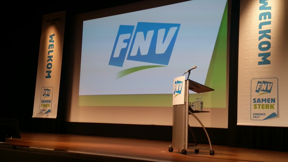 EPSUnions's tweet photo. . @FnvJong young and United. Actions #solidarity, fighting flexibility, precarious work. What the flex! #fnvcongres #back2ourfuture https://t.co/Iw9v7CivrO