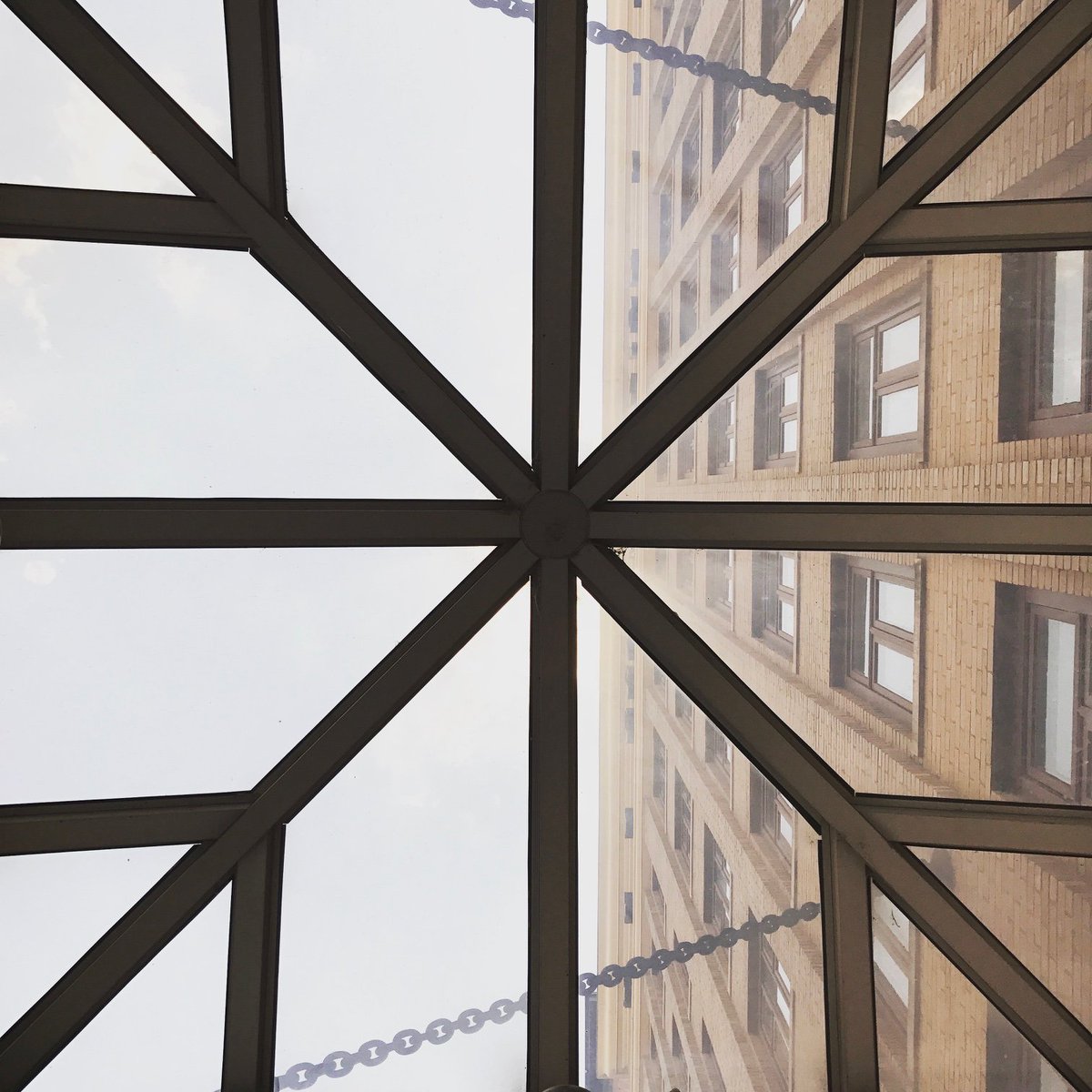 ThinkPyxl's tweet photo. "The sky is not my limit ... I am." -T.F. Hodge. #WednesdayWisdom #ThinkPyxl (📷 Kervie Mata) #Knoxville https://t.co/gmdU0Dycsu