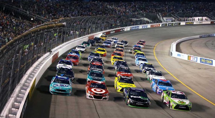 VotaforeHawkeye's tweet photo. Very excited to celebrate my President Candidacy this weekend with my family at the Kansas Speedway. True American traditions 🏎🏁 #rideordie https://t.co/GYAqqwwwmd
