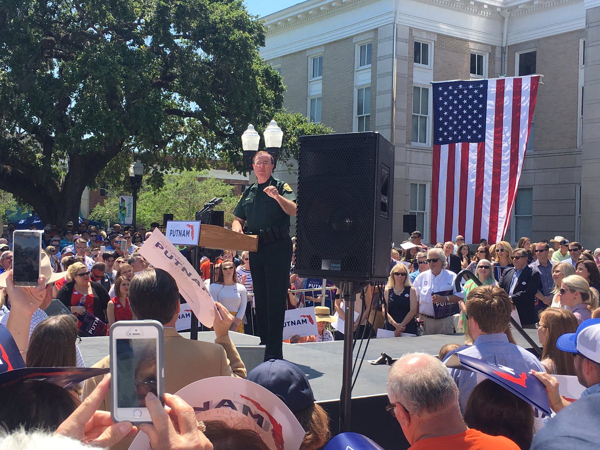 PolkSchoolsNews's tweet photo. .@adamputnam's Florida Grown Hometown BBQ rally! @bartowyearbook @BartowAthletic @PolkCoSheriff #education #community #lovepolk https://t.co/4I9PG9jC95