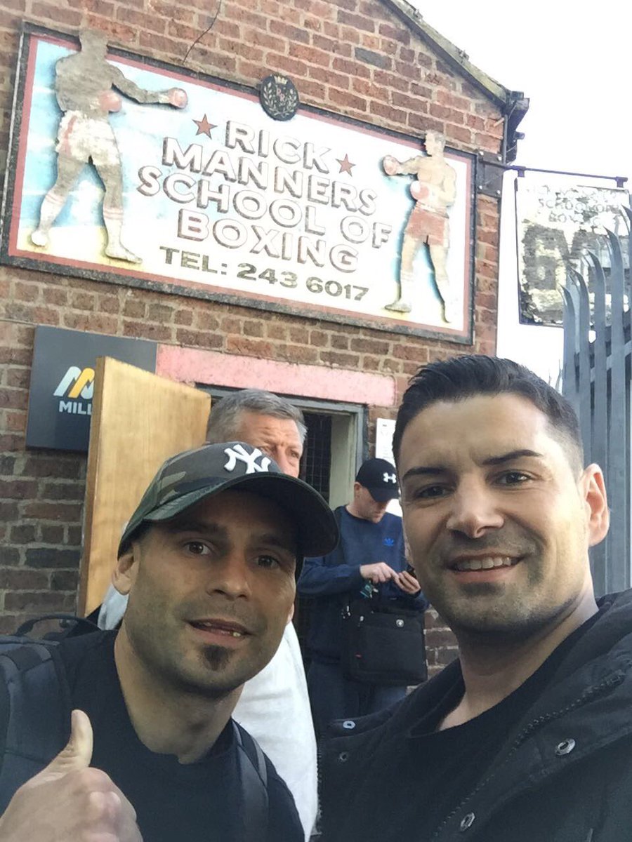 MartnezKiko's tweet image. Con el maestro  @TininRodriguez  que bien lo estamos pasando