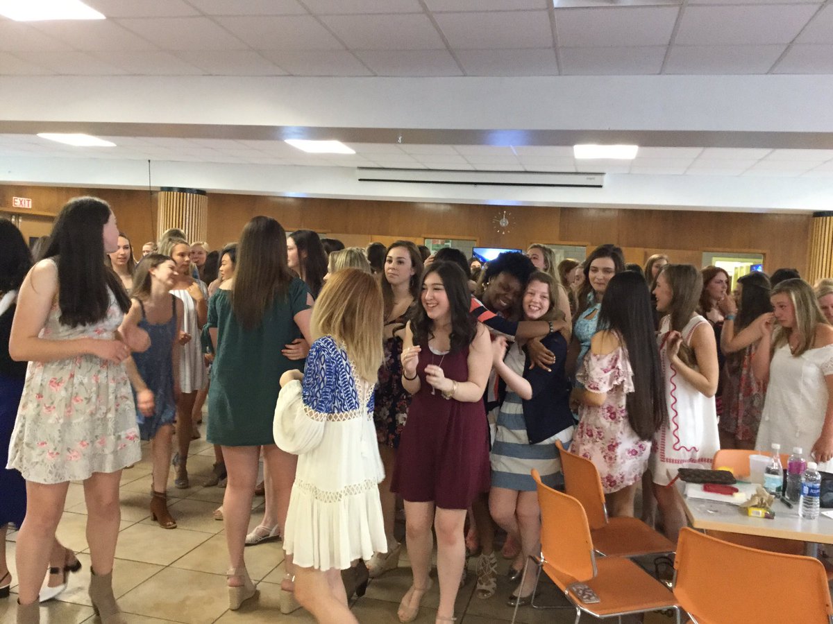 NDA_Principal's tweet photo. Congratulations, class of 2017! https://t.co/ONnsFC9W8J