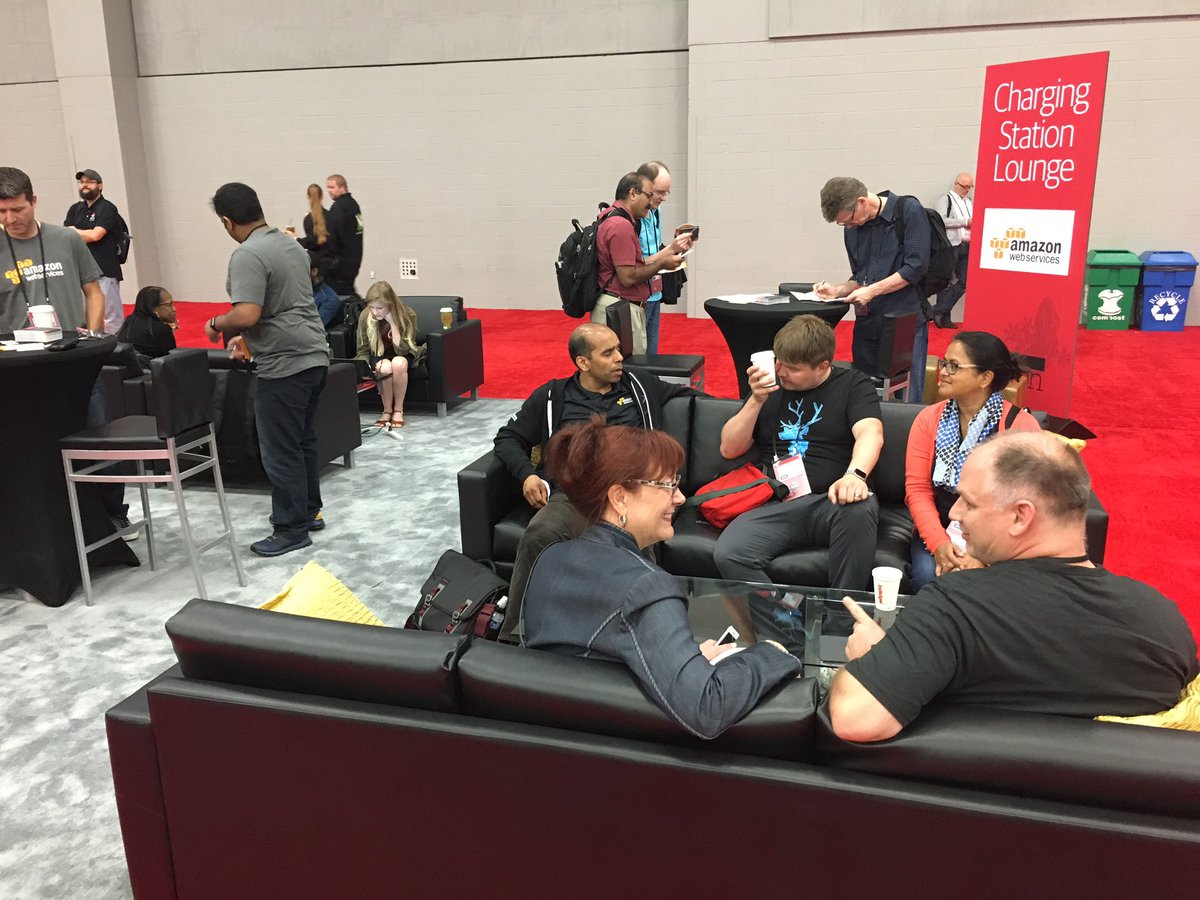 Suleman_Hasib's tweet image. sitspak: goo.gl/T8wMPh awscloud: RT AWSOpen: Hello World! Powering up #OSCON2017  Collaborate with us h…