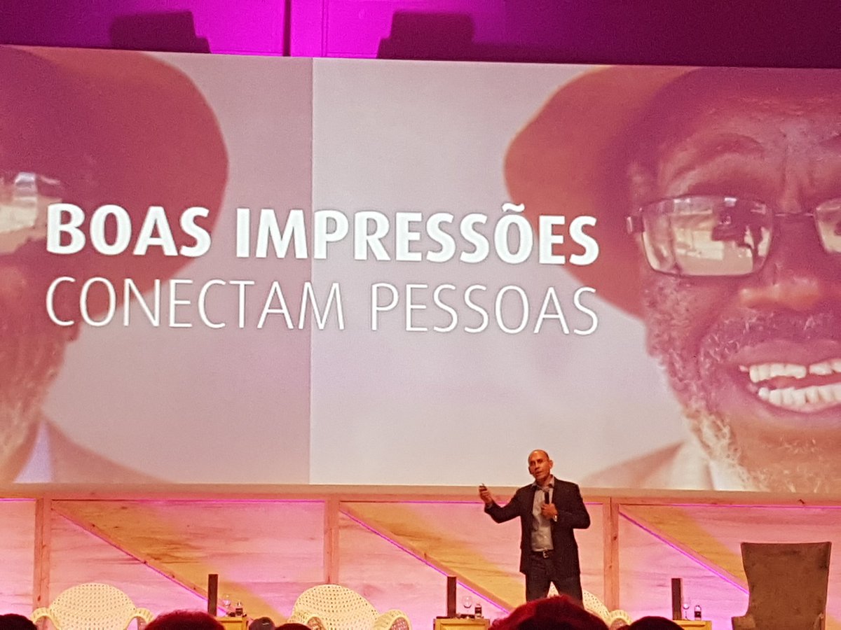 proxxima's tweet photo. "Good impression connect people. - @John_deTar, CEO da #ROIx #ProXXIma2017 https://t.co/2zXgobtHyD