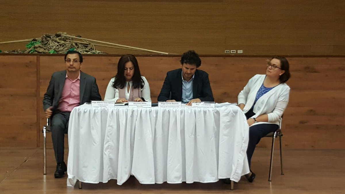 Prodepaz's tweet photo. #ApuestadePaís
En Popayán se realiza lanzamiento de alianza para fortalecer capacidades para la paz en los territorios #Forpaz. https://t.co/EwdbTDnwhH