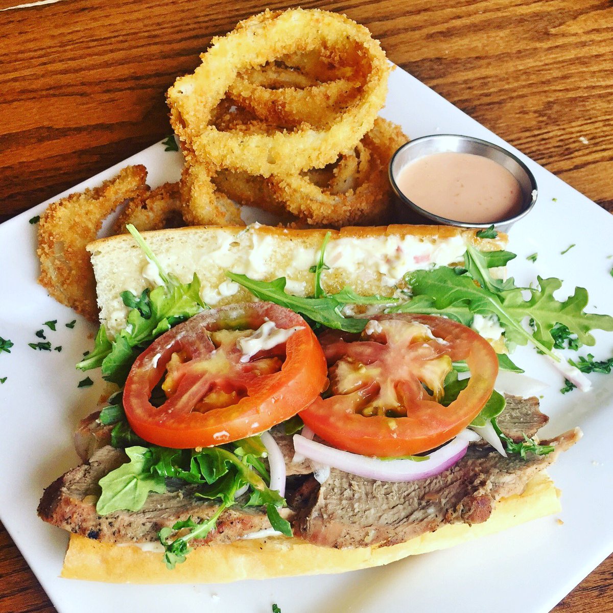 CajunsLR's tweet image. Head to Cajun's Wharf for #deliciousoptions ! Sliced Pork Tenderloin Sandwich with garlic aioli, arugula &amp;amp; tomato on a toasted hoagie!