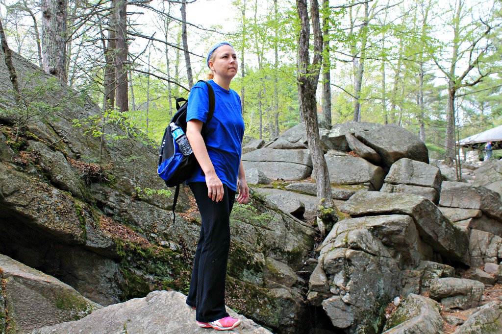 italiane_jamie's tweet photo. Spring is the perfect time to check out my Top 10 New England Hikes for Families! https://t.co/cpmmIceNqz #PureLife35pk #TBIN #hiking #ad https://t.co/KrhPSTcksD