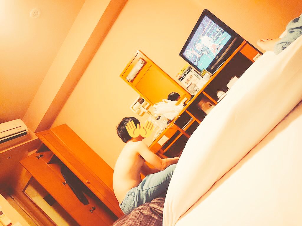 prohimo's tweet image. 前旅行行った時、彼女に盗撮されました笑