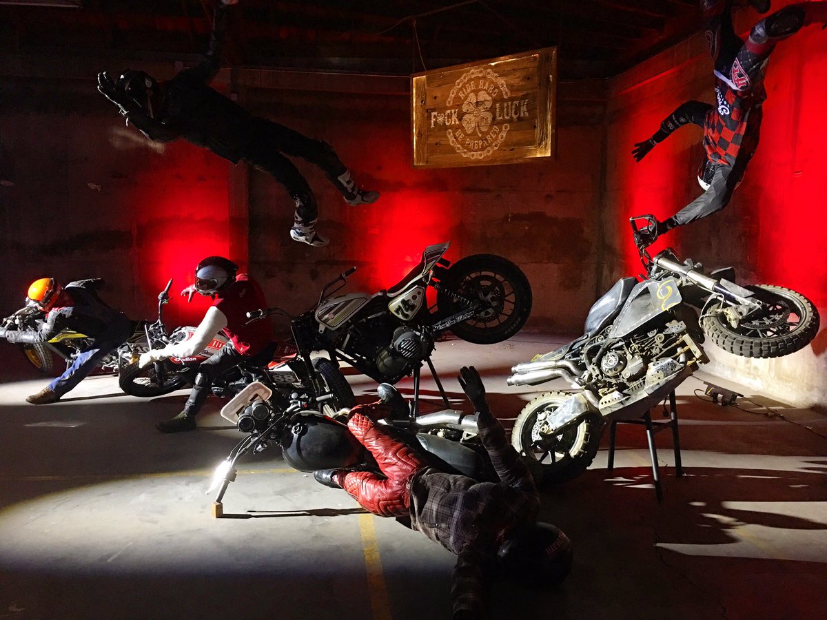 RideFastDieOld's tweet photo. Mondaze, imiright? #motoart #ogmotoshow #fuckluck #ducati #triumph #caferacer #scrambler https://t.co/iSPENKnPT7