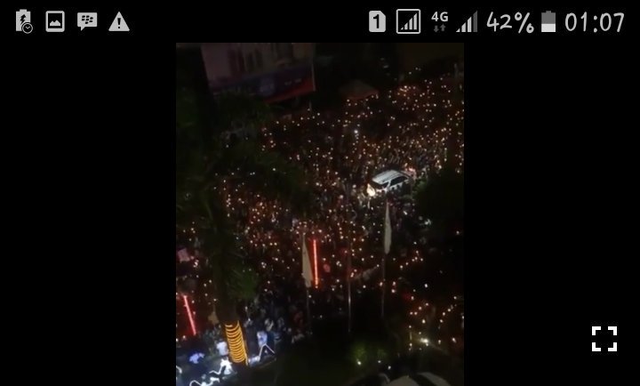 EdwardEngky's tweet photo. 1000 lilin buat pak Ahok dr manado
#Ahok https://t.co/nhToT0Gwzp