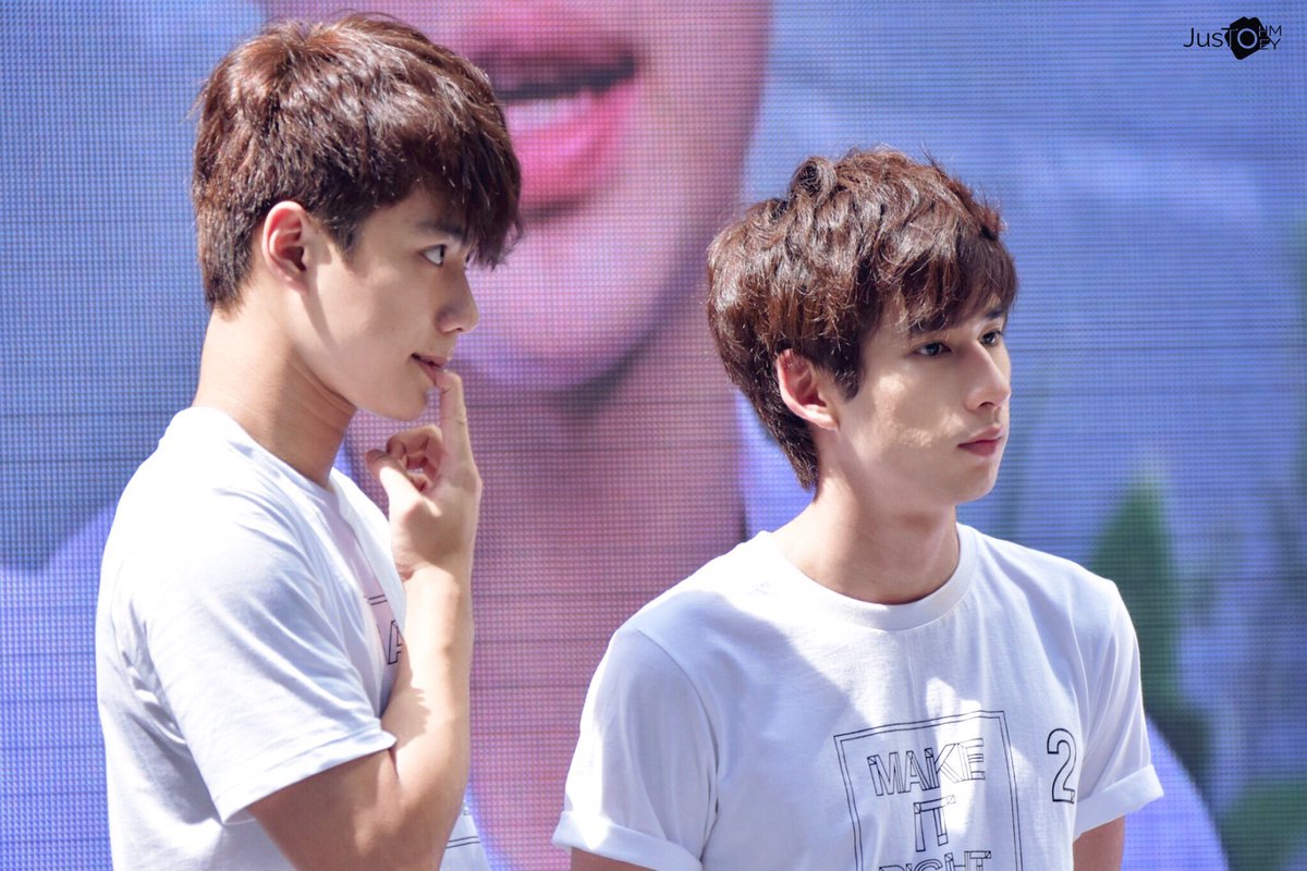 อะไยหยออออ 🙃
<a href="/ohmpawatt/">Ohmpawat</a> <a href="/ImerbSittiwat/">ttoeysittiwat♡</a> 
#ohmpatwat #ttoeysittiwat 
#makeitrightseason2