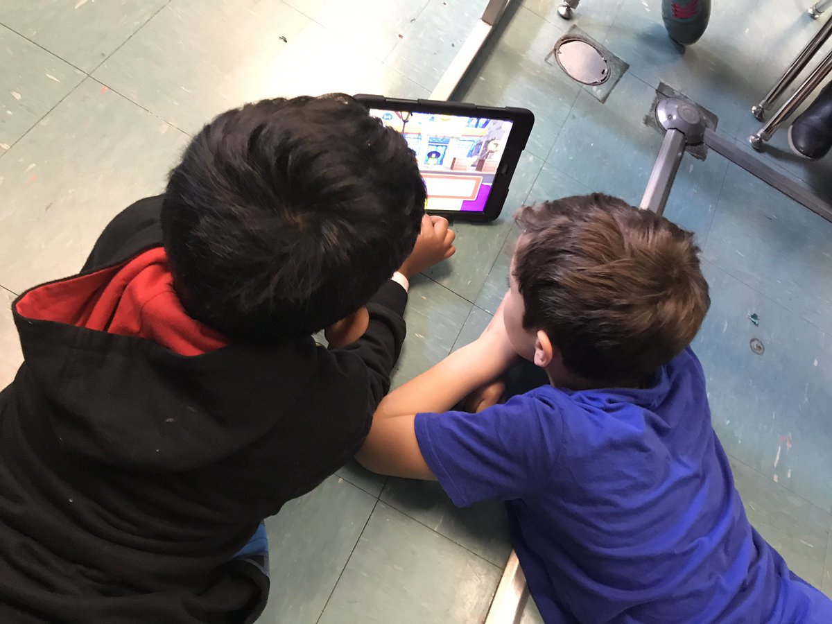 ms_deljuidice's tweet image. Two 2nd grade classes paired programming w/ @ScratchJr @PlayTheFoos @FisherPrice #CodeAPillar #PS48Pride #PS48Codesters #CSForAll