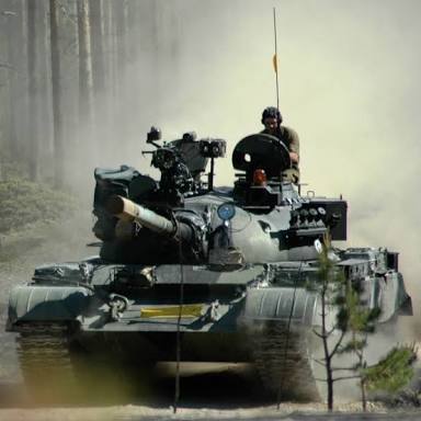 surajsingh_ofcl's tweet photo. Bravo #IndianArmy and its #Jugard 😎 
Using old retired #Vijayanta n #T55 of no 2000+600 r been used as mobile #Bunker n #Artillery
#JaiHind https://t.co/D7Psru9ke7