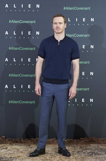michaelfassbth's tweet photo. Madrid Photocall for Alien Covenant 8 May 2017 #AlienCovenant https://t.co/MiXf7Blaol