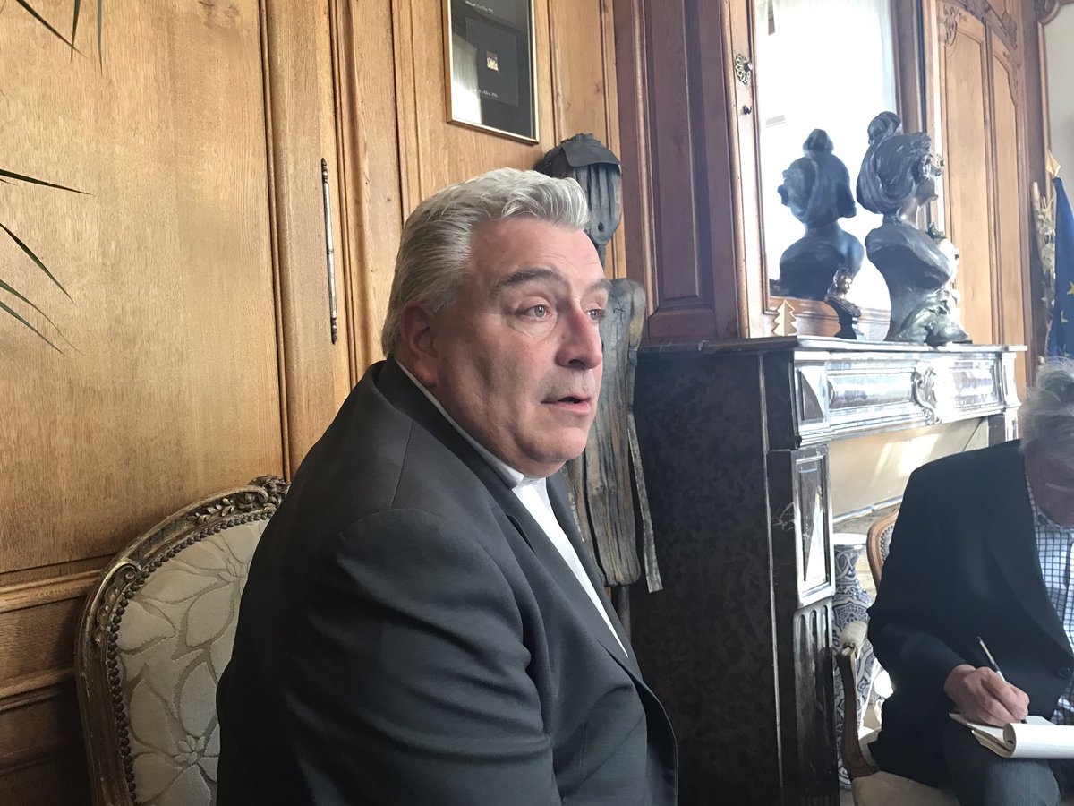 TransatFM's tweet image. TRANSAT FM | INFO 

@fcuvillier annonce qu'il ne se représente pas à l'élection législative. Il ne sera donc plus Député.