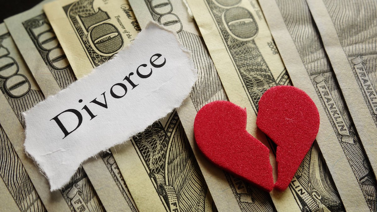 divorcehelper's tweet photo. Becoming financially stable after a #divorce isn't something you have to do alone. Click here! https://t.co/cqODRHmrLJ #money https://t.co/FmowCo9k4j
