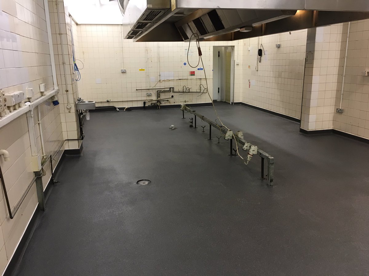 Cws_flooringltd's tweet photo. @MarstonsPubs #chesterfield @Cws_flooringltd @NatFlooring @Degafloor #resin #resinflooring #mma #acrylic #flooring-process https://t.co/qILGrerUv6