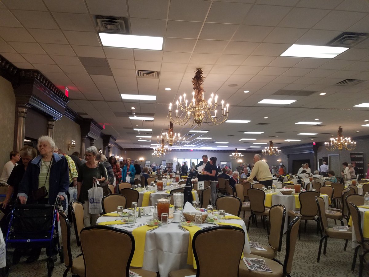 AkronBarLRS's tweet photo. @1590WAKR Senior Luncheon #TodarosPartyCenter! GREAT EVENT again! https://t.co/DYkw2OM5qr