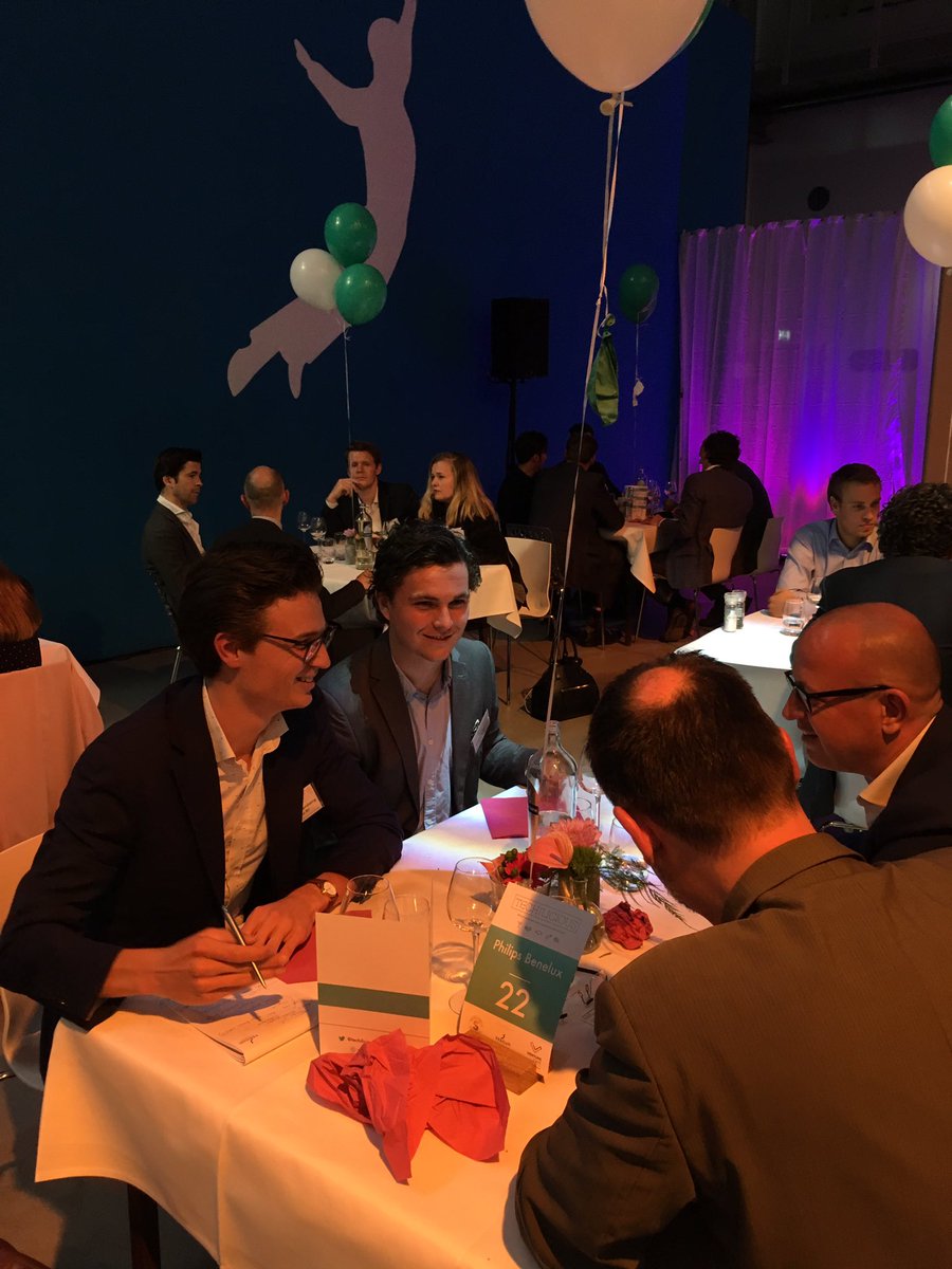 pepdu's tweet image. Winner @Philips Innovation award winner @somnoxtherobot are discussing follow up! TECHNILICIOUS. #startup