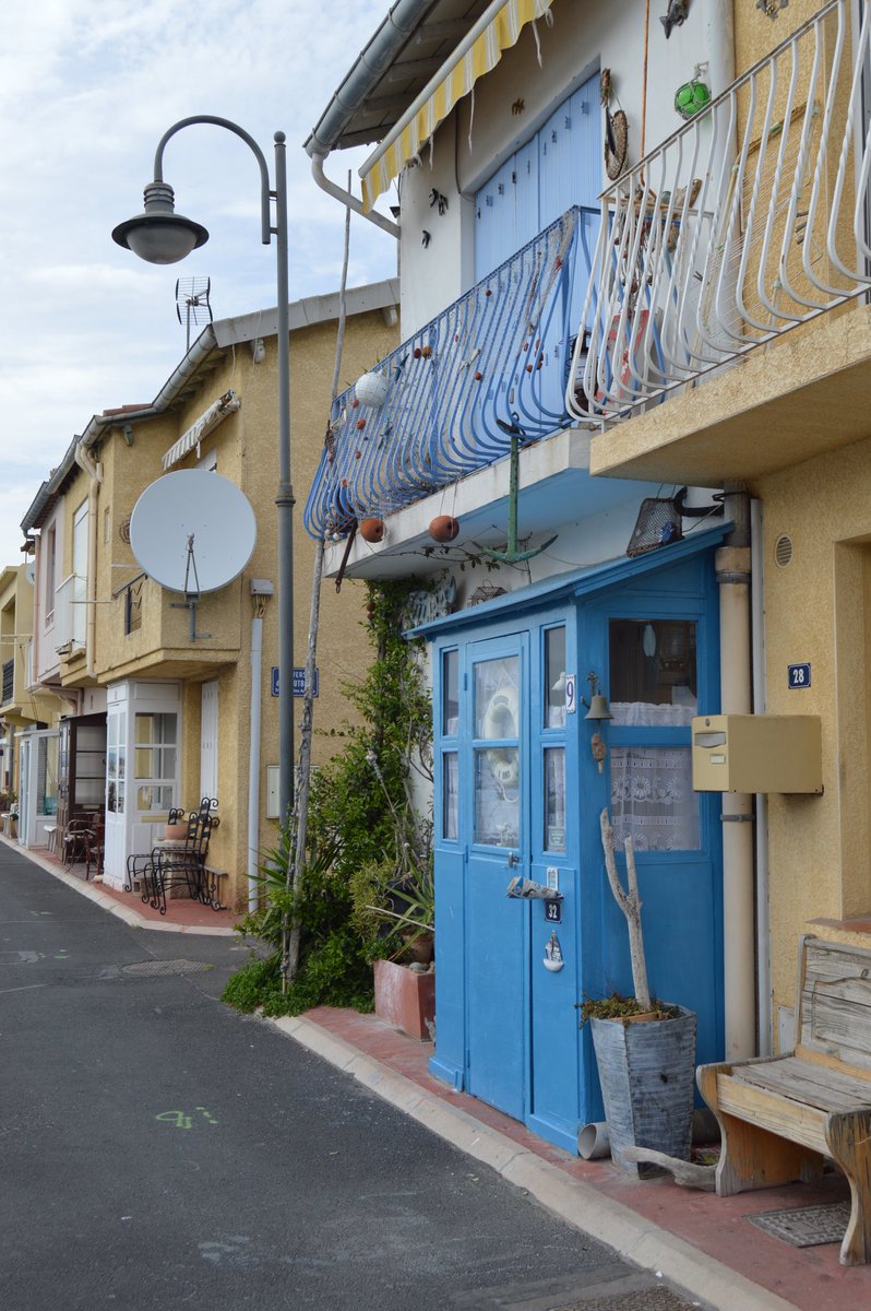 tikehau_pf's tweet photo. A découvrir la Pointe Courte, le plus pittoresque des quartier de #Sète sur les bords de l'étang de #Thau 
#MagnifiqueFrance #ThauAgglo https://t.co/vSQlGdscBA