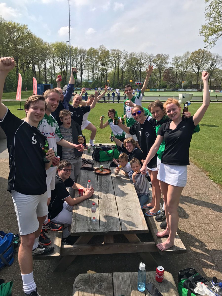 DVOkorfbal's tweet photo. [VERSLAG] 'DVO/Accountor 6 kampioen op het veld': https://t.co/tN7mwv3MYS #DVOKorfbal https://t.co/dkPqdgTCmx