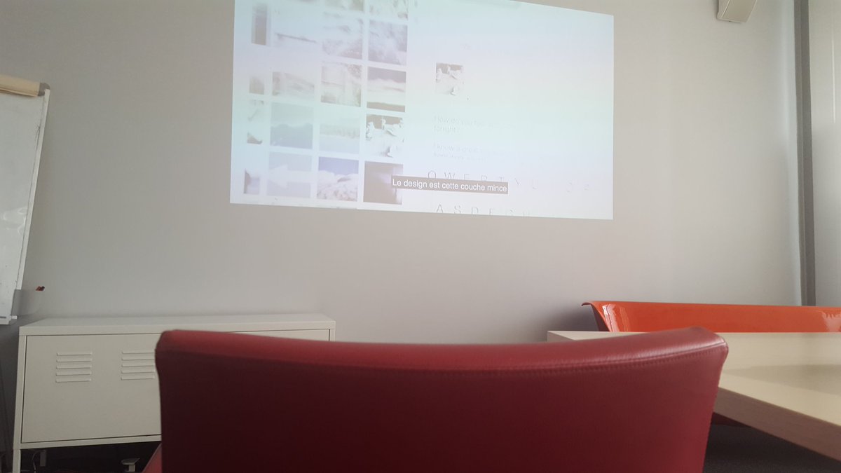 MartinezAmandaa's tweet photo. Projection du film Design Disruptors -séance cinéma qui démarre #AperoUX @flupa #Montpellier https://t.co/0YI4QenjKB