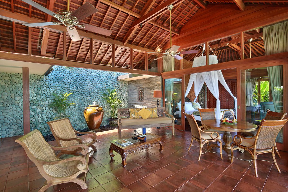 SimplySepi's tweet image. A2: Relaxing, fun and luxury @HiddenHillsBali #loveoftravel