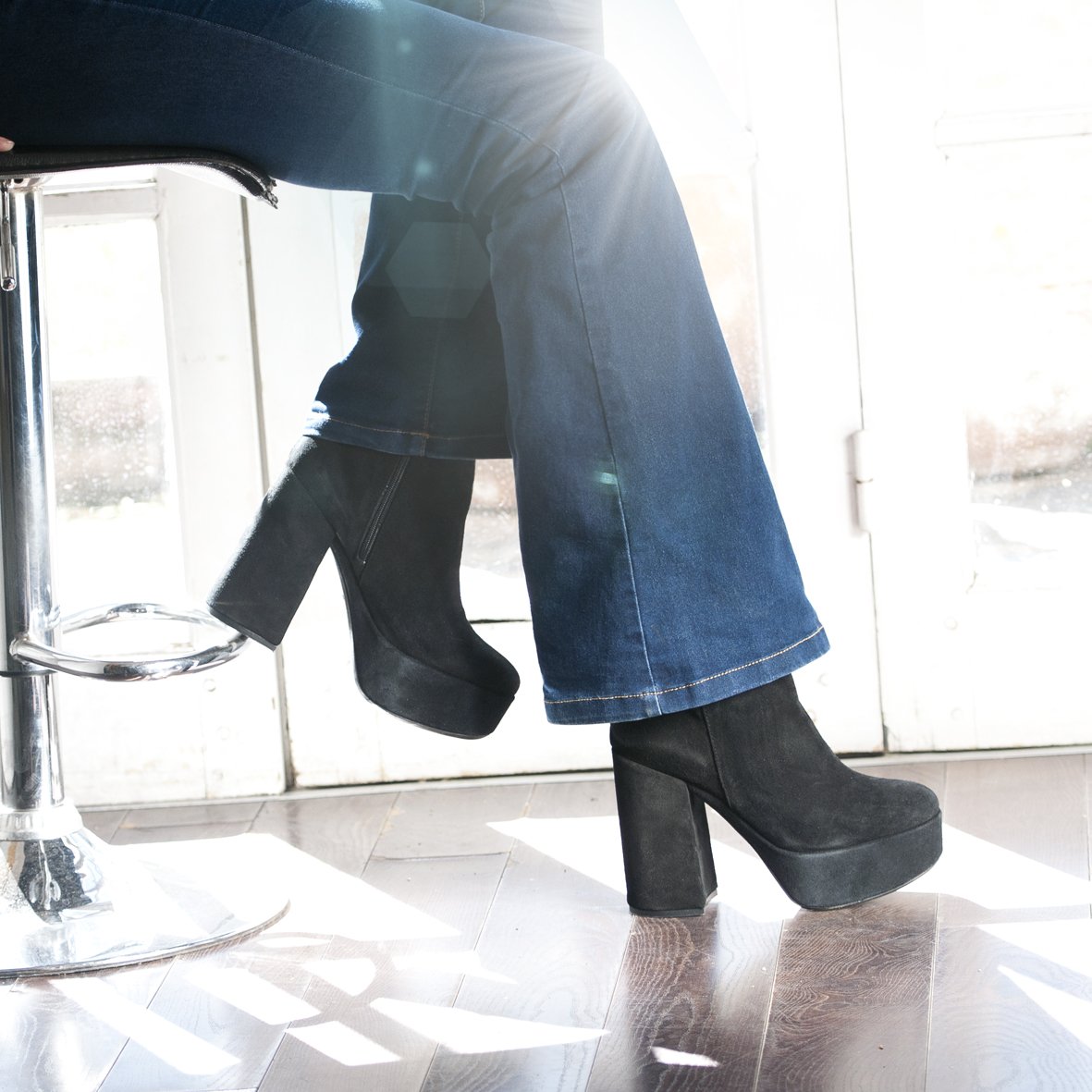 NazariaOficial's tweet photo. #PodésSerTodo No importa el día o el horario, estas boots son nuestras favoritas #GlamStore https://t.co/XXFr8YM2B4