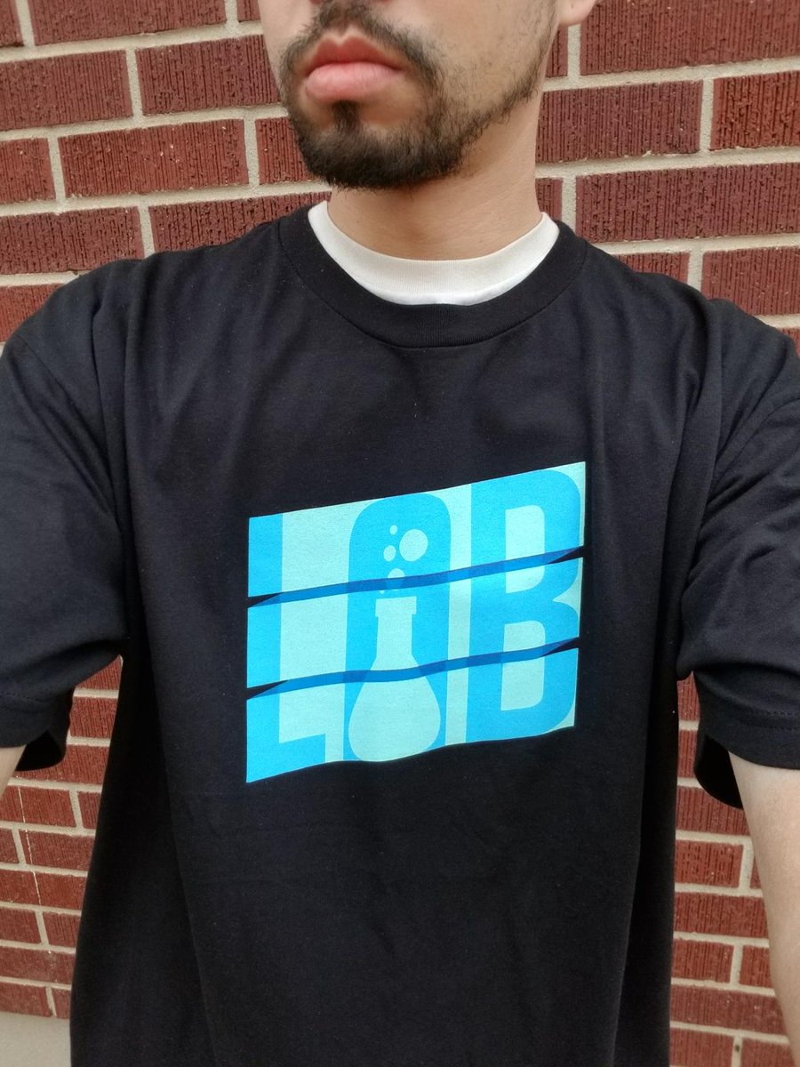 bserious's tweet photo. Lookie Here 👀 @LuCKyy_and_BW #lab4life #labjunkies https://t.co/oeET5S1IaZ