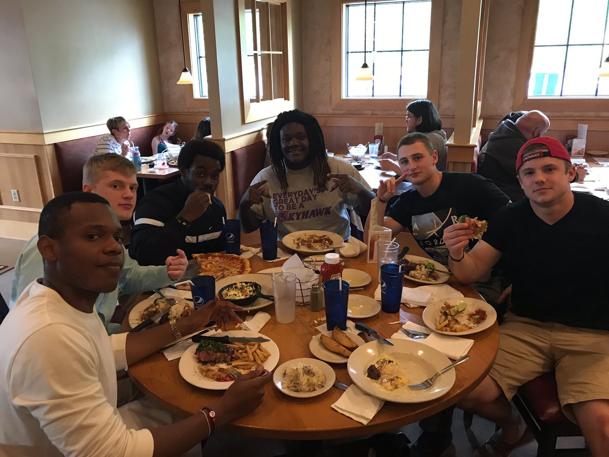 CoachEliGardner's tweet photo. Congrats to Team FOXTROT on winning the 2017 Offseason Competition! #Stoneforge #Foxtrot #KeepDiggin https://t.co/QGBuBRAaFa