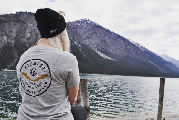 elementedeneu's tweet photo. repost @kia-mt wearing some #ElementWomens SUMMER pieces ! Show us how you wear your Element stuff by tagging us on your pictures ! https://t.co/78VqoxdRvG