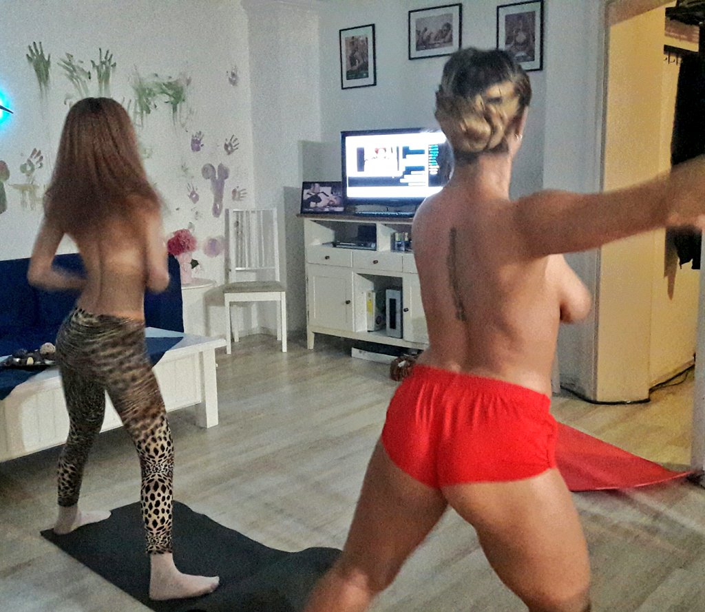 Flirt_Babes's tweet photo. Join #nastybabe @Lorenna_Lovee &amp; #specialbabe @Kendra_Blu for another day of #ToplessAerobics @Flirt4Free! See you @LiveCamsMansion! https://t.co/RZhUhK8Jnz