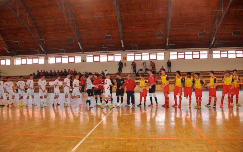 #CampionatInfantil - [🎥 VIDEORESUM + 📷 IMATGES] La Selecció Infantil Masculina cau als penals davant @FEMAFUSA  
ow.ly/KowK30bCjkT