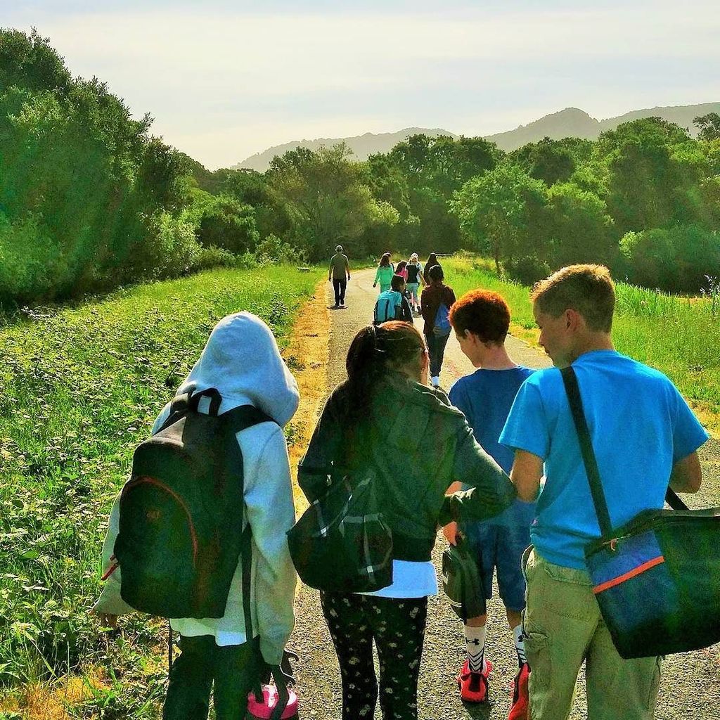 NVUSD's tweet photo. #weeklywalkabout #learninginaction #nvlacharter #fieldtrip #5thgrade https://t.co/mHekq3jzr4