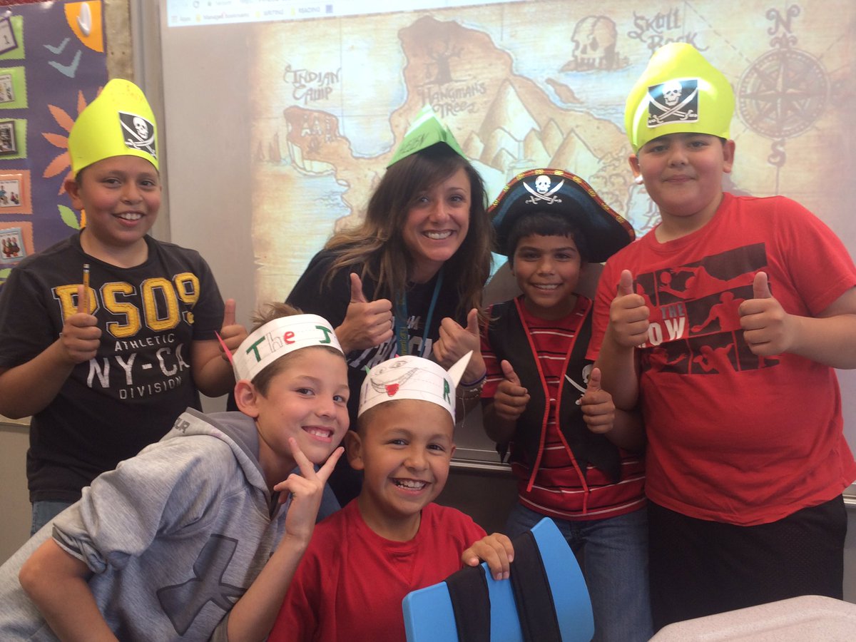 ElenaLoFe's tweet photo. Never land writing games after the STAAR! @WestElem2015 #westinnovator https://t.co/jkhBi1EEzR