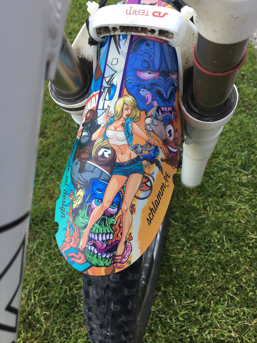 rundums's tweet photo. Alles neue macht der Mai. #rieseldesign #mountainbike #rockshoxs https://t.co/5Xkn5s3YvG