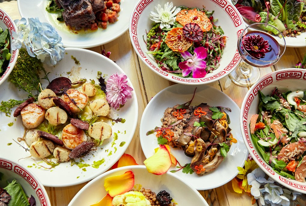 Our new Spring and Summer Lunch Menu is launching on Monday! #WETHEPEAPLESS17 <a href="/ChalkPointNYC/">Chalk Point Kitchen</a> Make your reservation today!