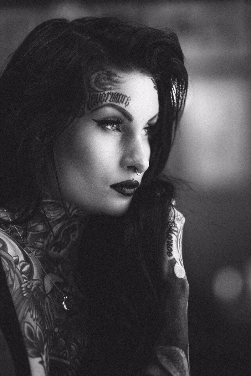 MisfitFed's tweet photo. Our #WRW goes out to our boss, @DeadEvilQueen. And we know without her, we'd probably not have jobs so thanks for that! https://t.co/9R1sIjH9Kz